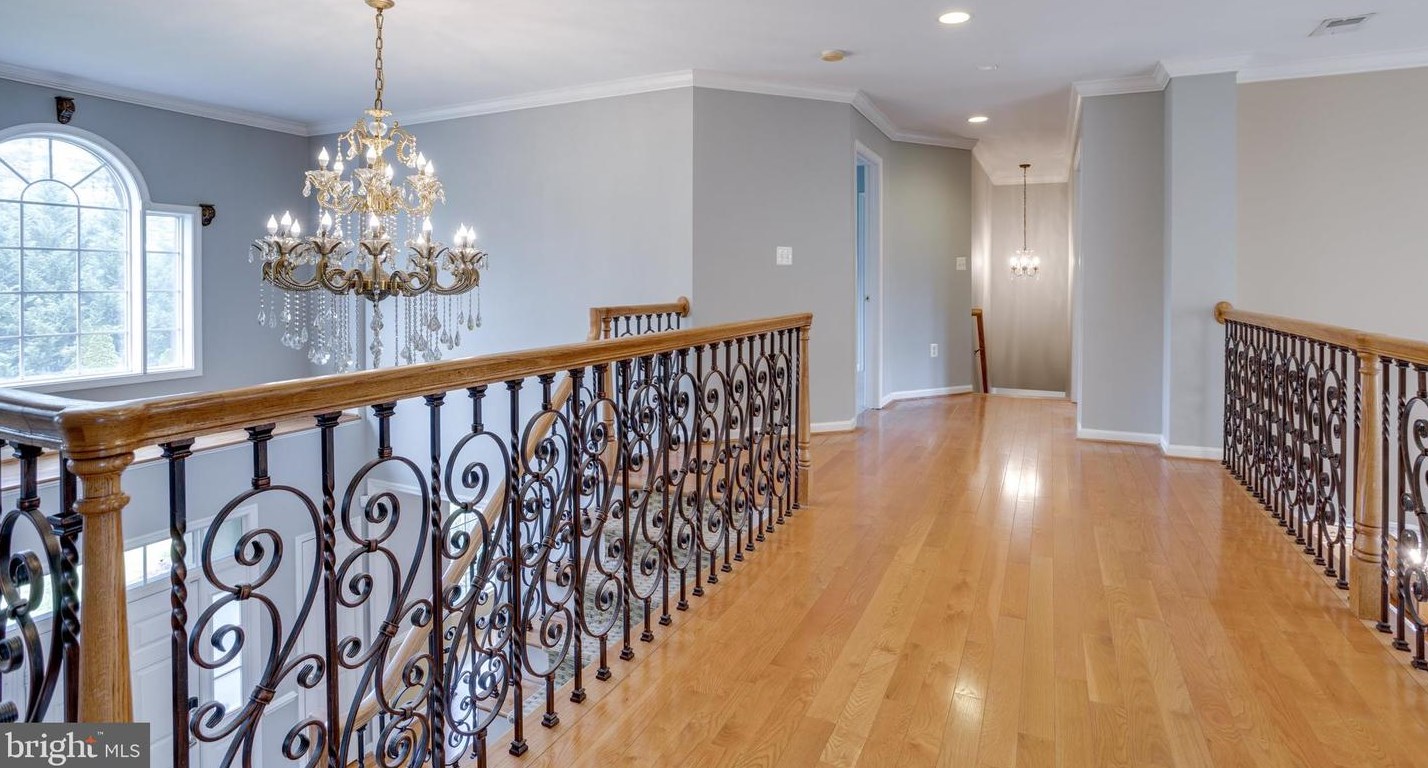 5193 Ox Rd, Fairfax VA  22030-4515 exterior