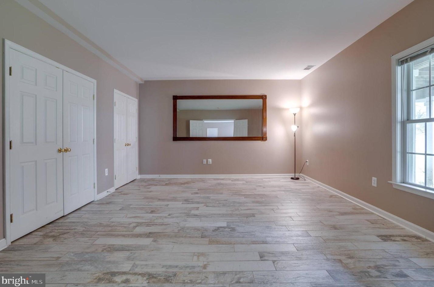 5193 Ox Rd, Fairfax VA  22030-4515 exterior