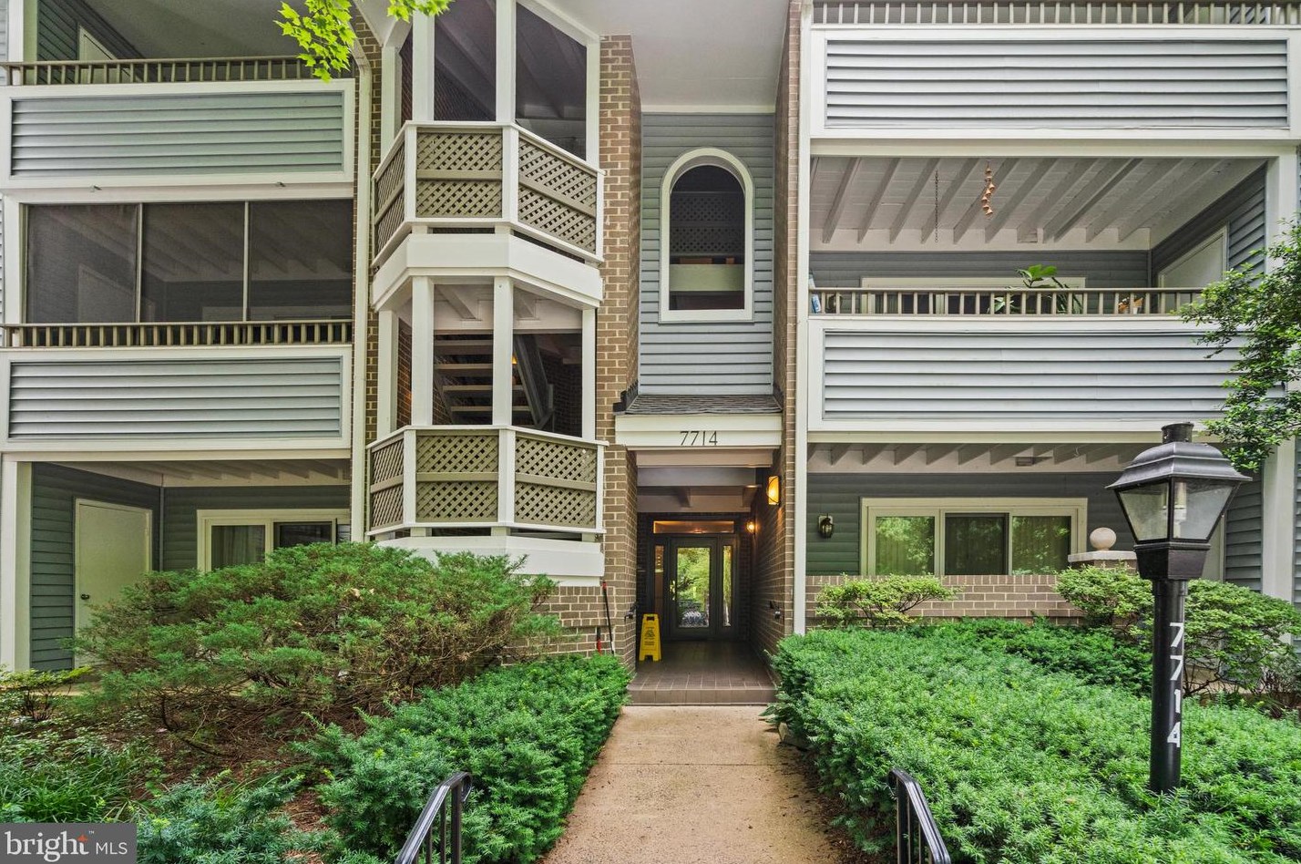 7714 Lafayette Forest Dr #31, Annandale, VA 22003
