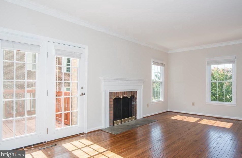 5925 Norham Dr, Alexandria, VA 22315