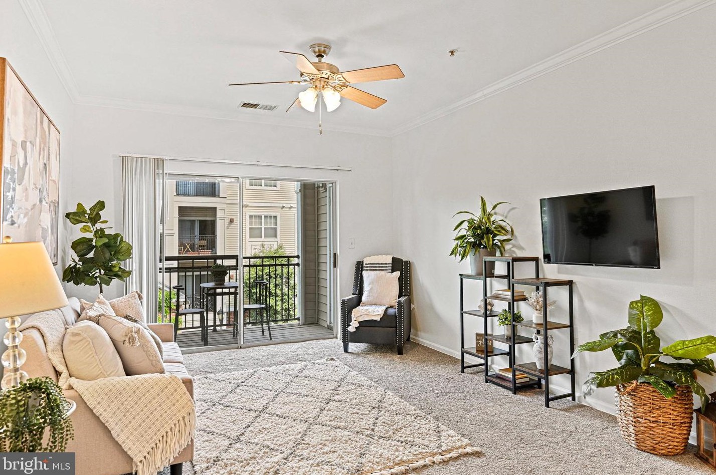 12954 Centre Park Cir #303, Herndon, VA 20171