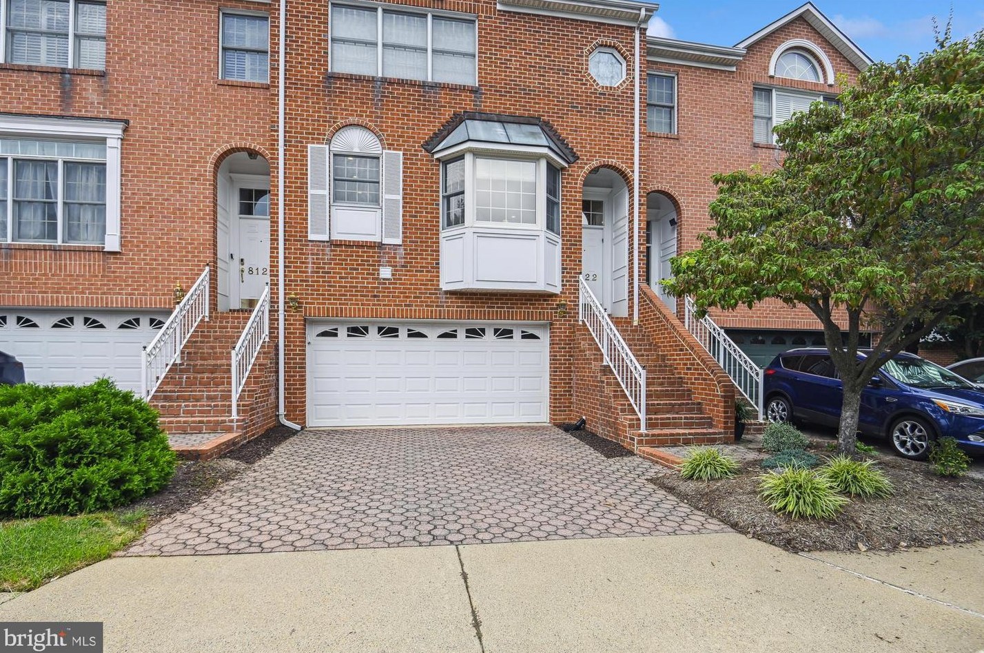 8122 Madrillon Ct, Vienna, VA 22182-3754