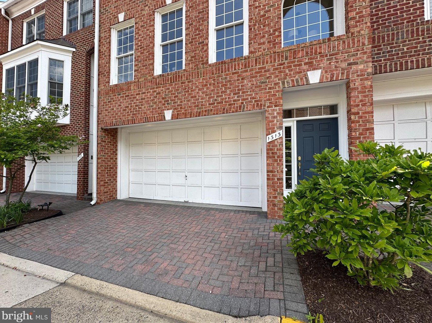 1313 Mclean Crest Ct, Mc Lean, VA 22101-3656