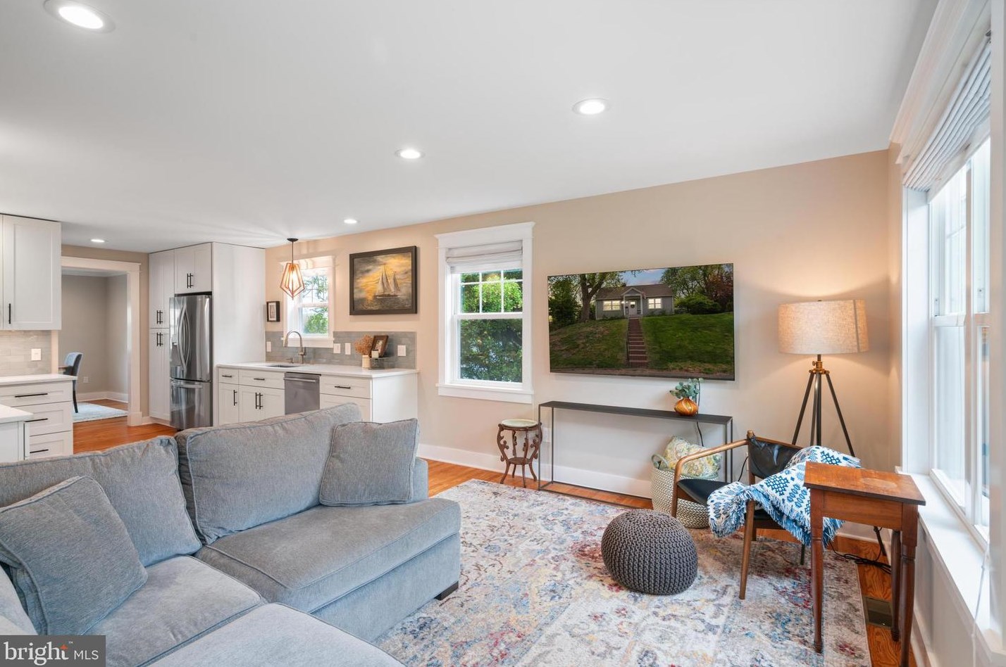 6809 Gouthier Rd, Falls Church VA  22042-2708 exterior