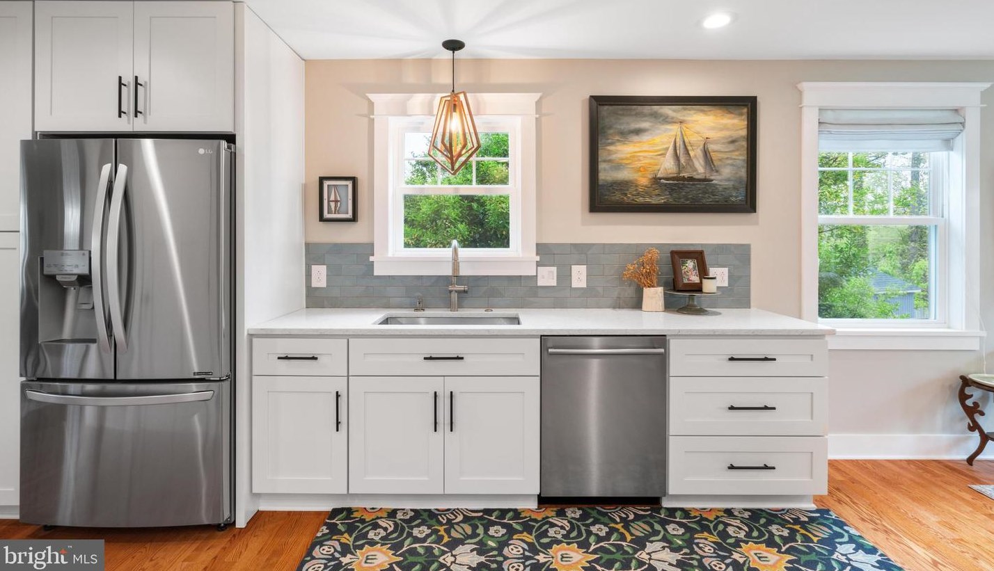 6809 Gouthier Rd, Falls Church VA  22042-2708 exterior