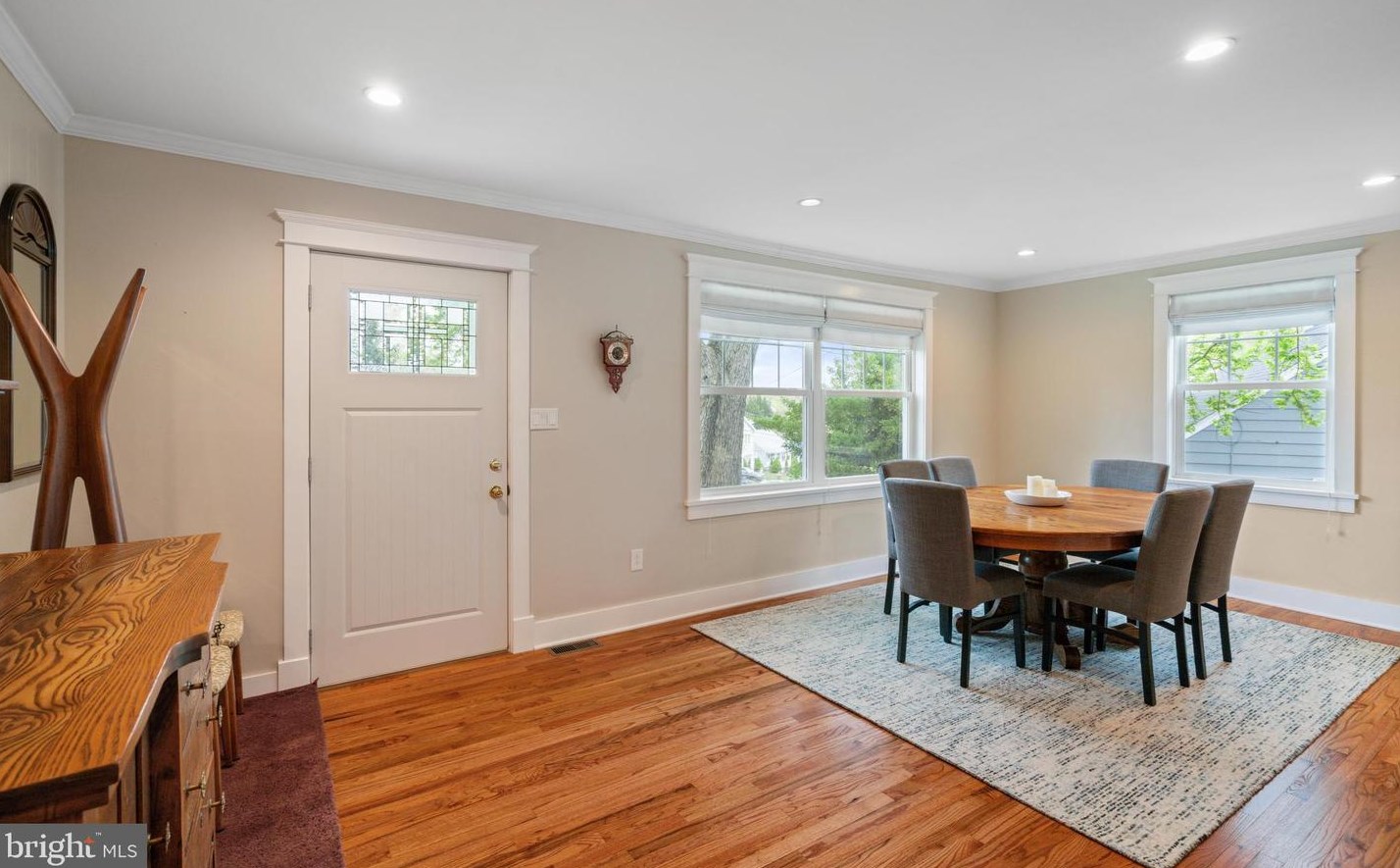 6809 Gouthier Rd, Falls Church VA  22042-2708 exterior