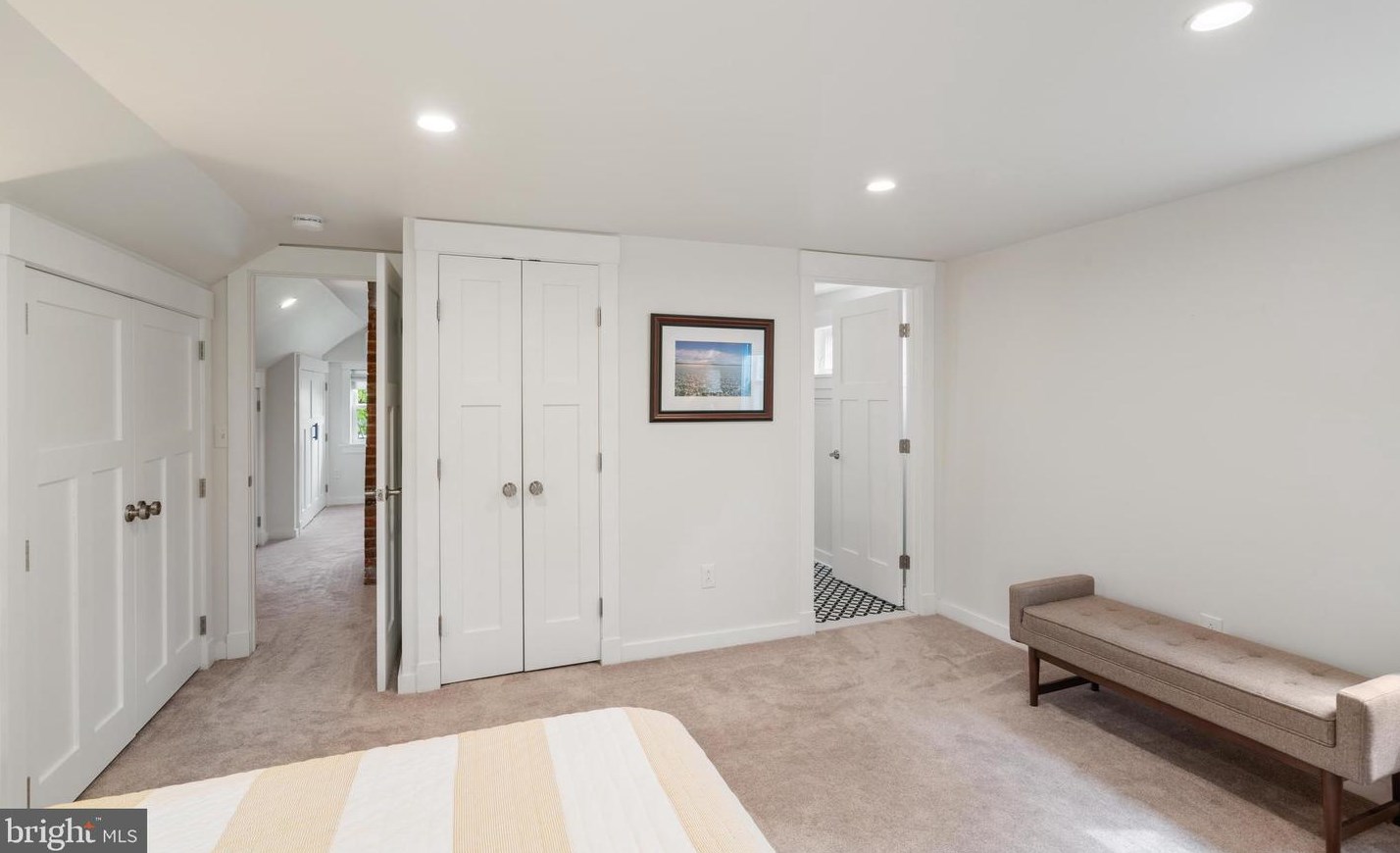 6809 Gouthier Rd, Falls Church VA  22042-2708 exterior