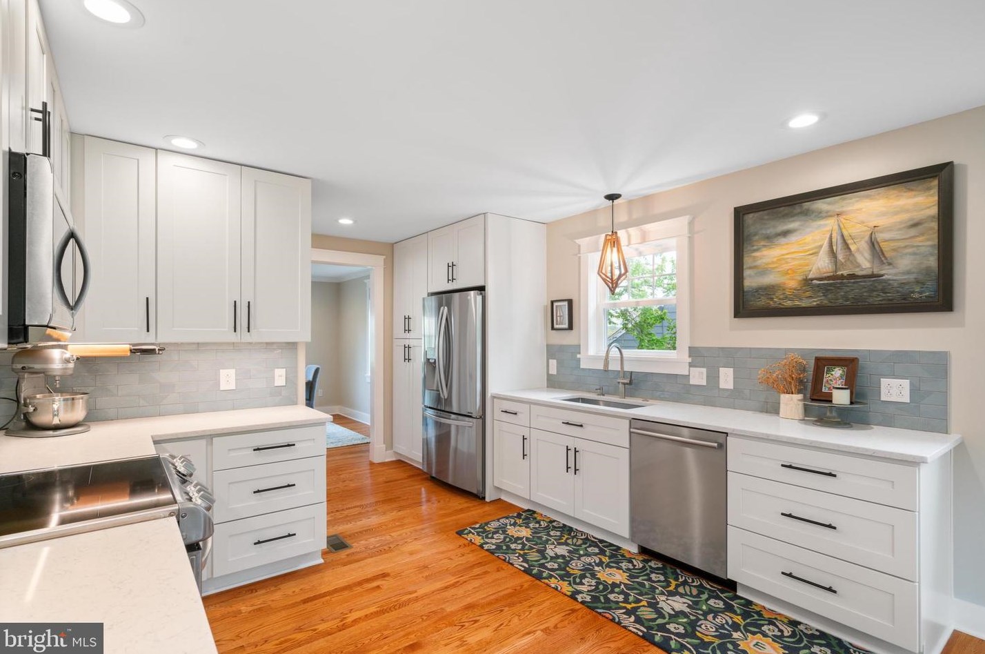 6809 Gouthier Rd, Falls Church VA  22042-2708 exterior