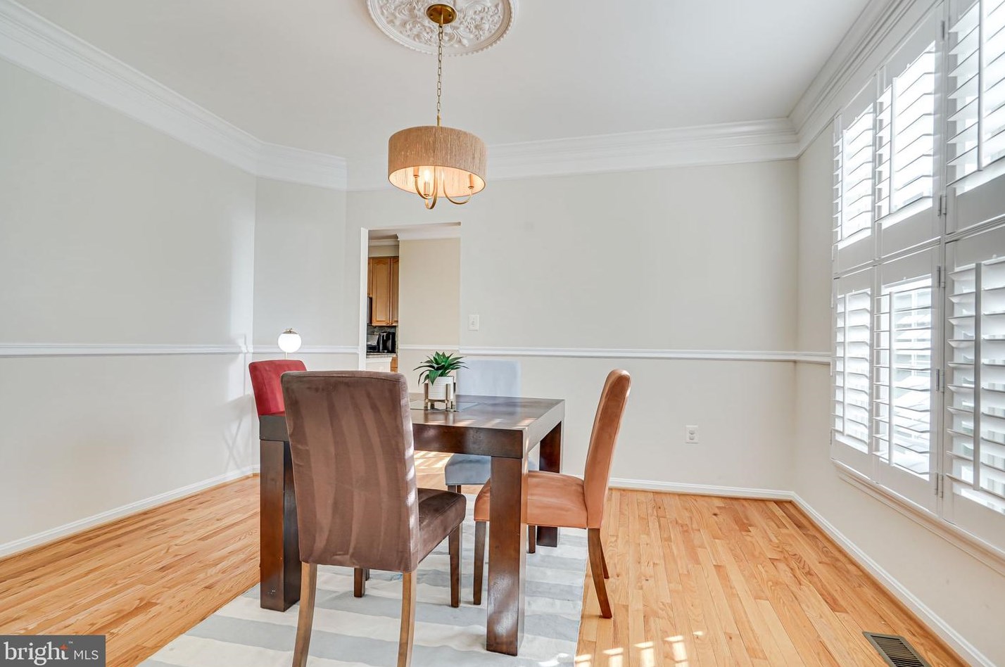 6376 Alderman Dr, Alexandria VA  22315-3731 exterior