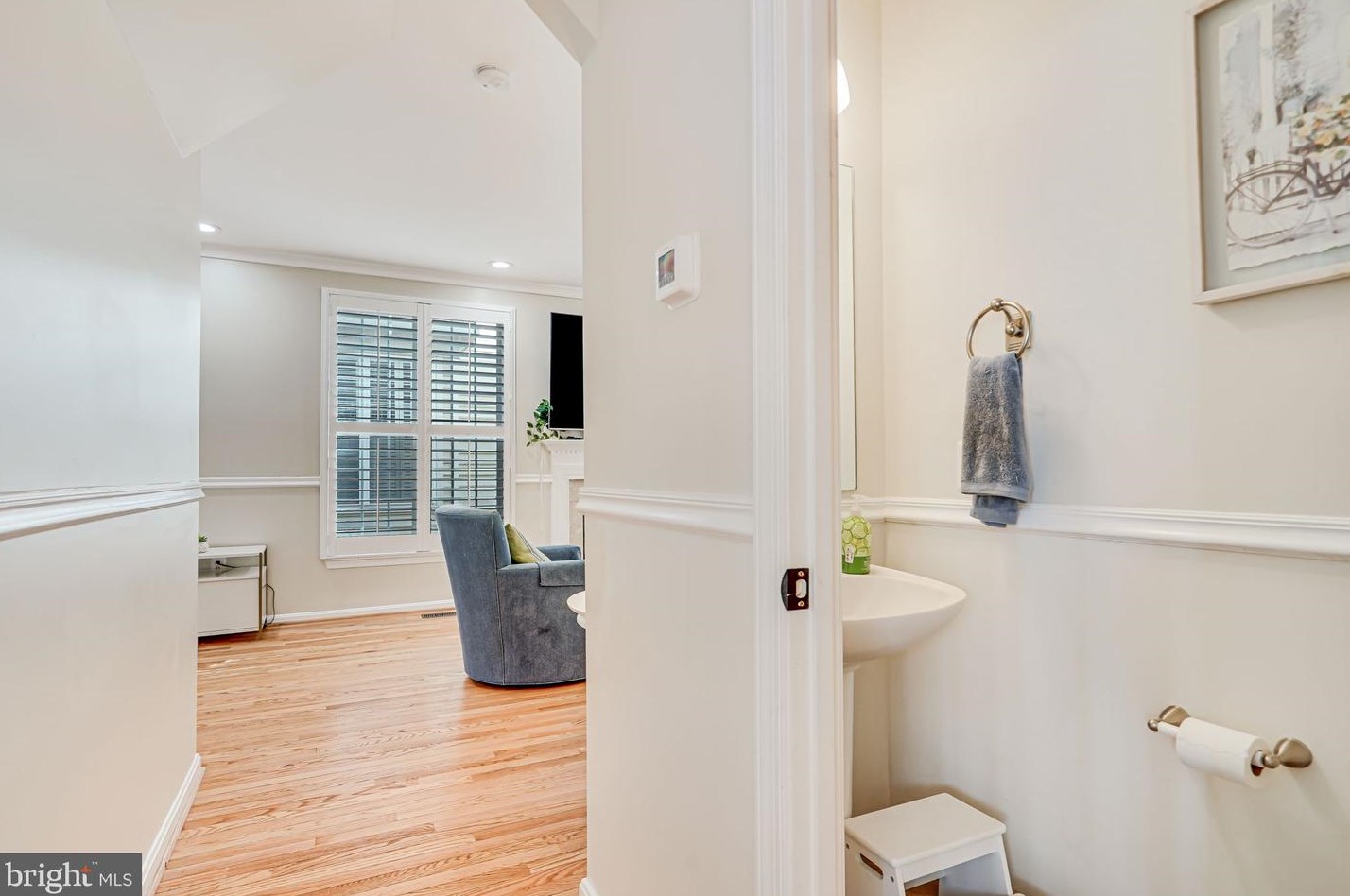 6376 Alderman Dr, Alexandria VA  22315-3731 exterior