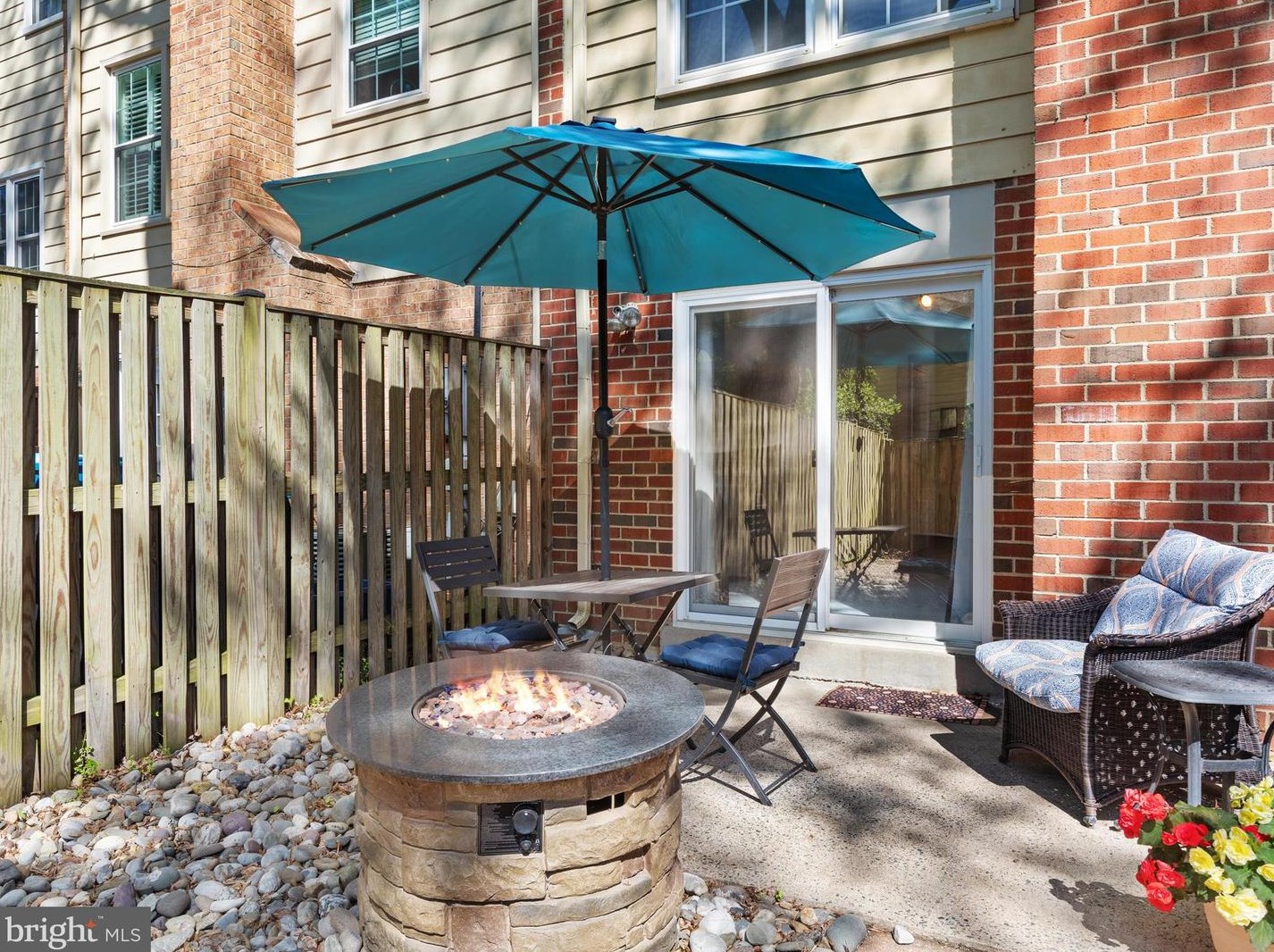 9773 High Water Ct, Springfield VA  22015-1877 exterior