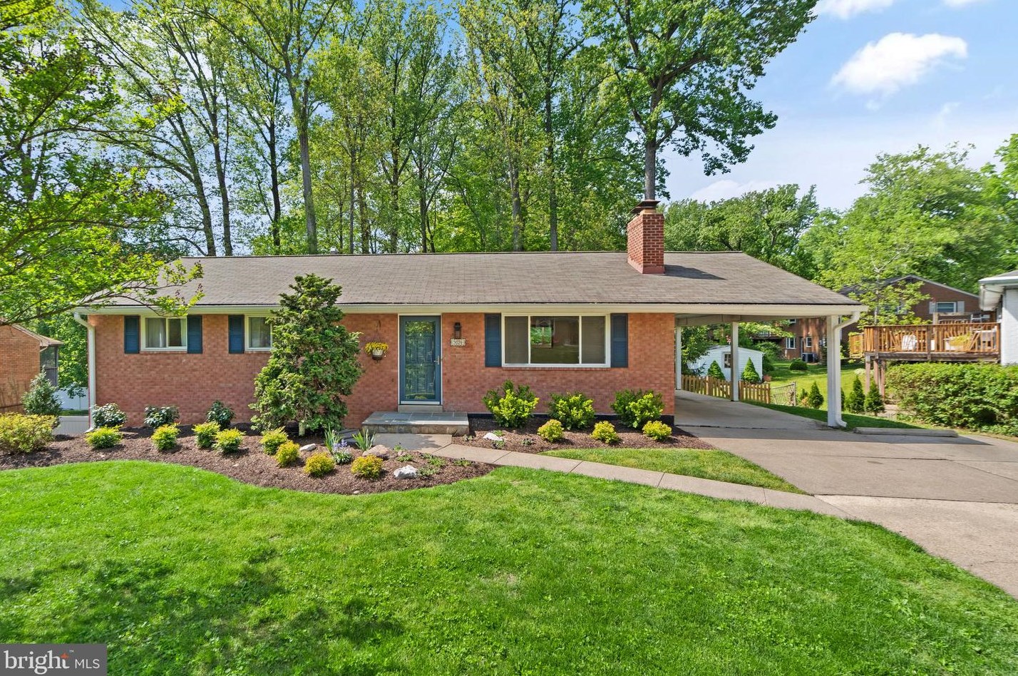 5624 Bellington Ave, Springfield, VA 22151