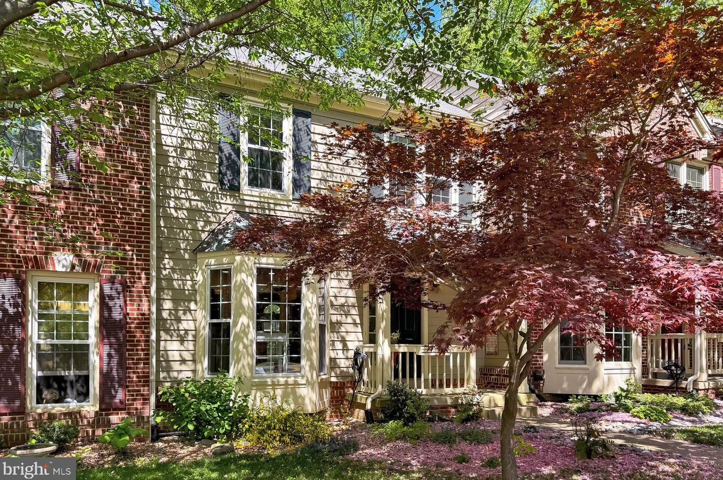 11704 Great Owl Cir, Herndon, VA 20194