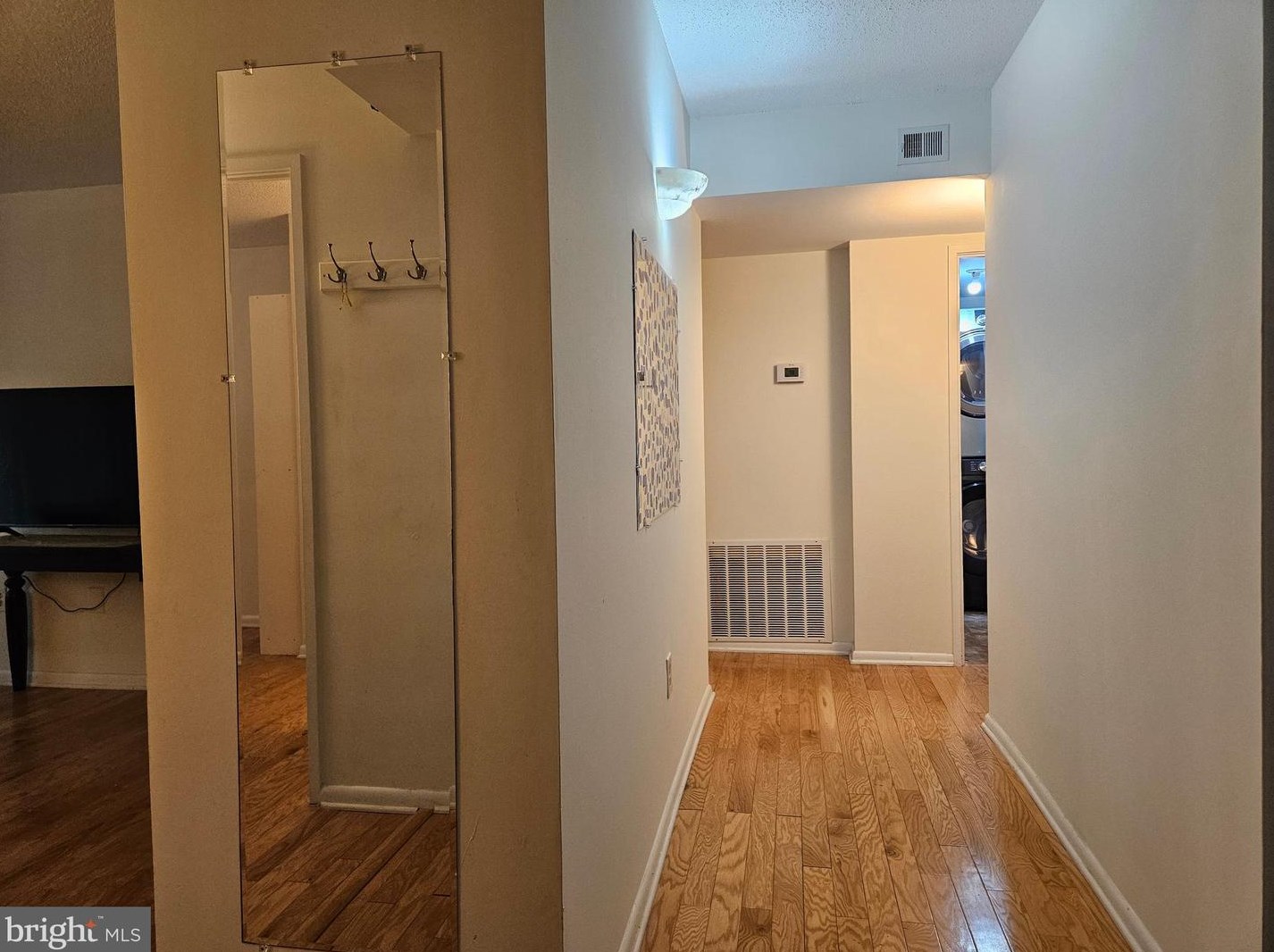 2214 Springwood Dr #104, Herndon, VA 20191