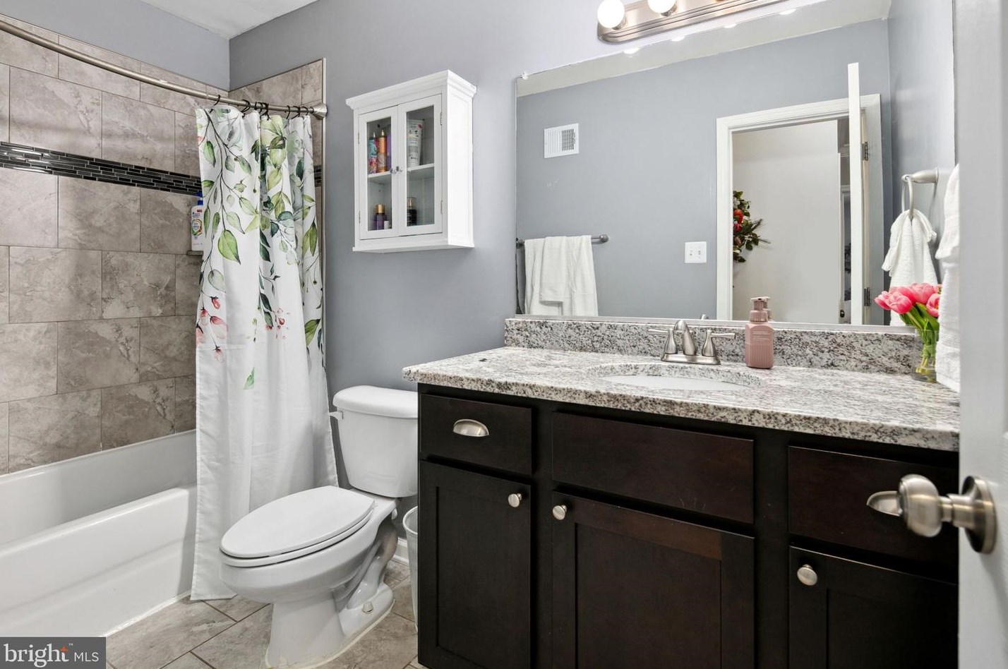 4413 Dolphin Ln, Alexandria VA  22309-3107 exterior