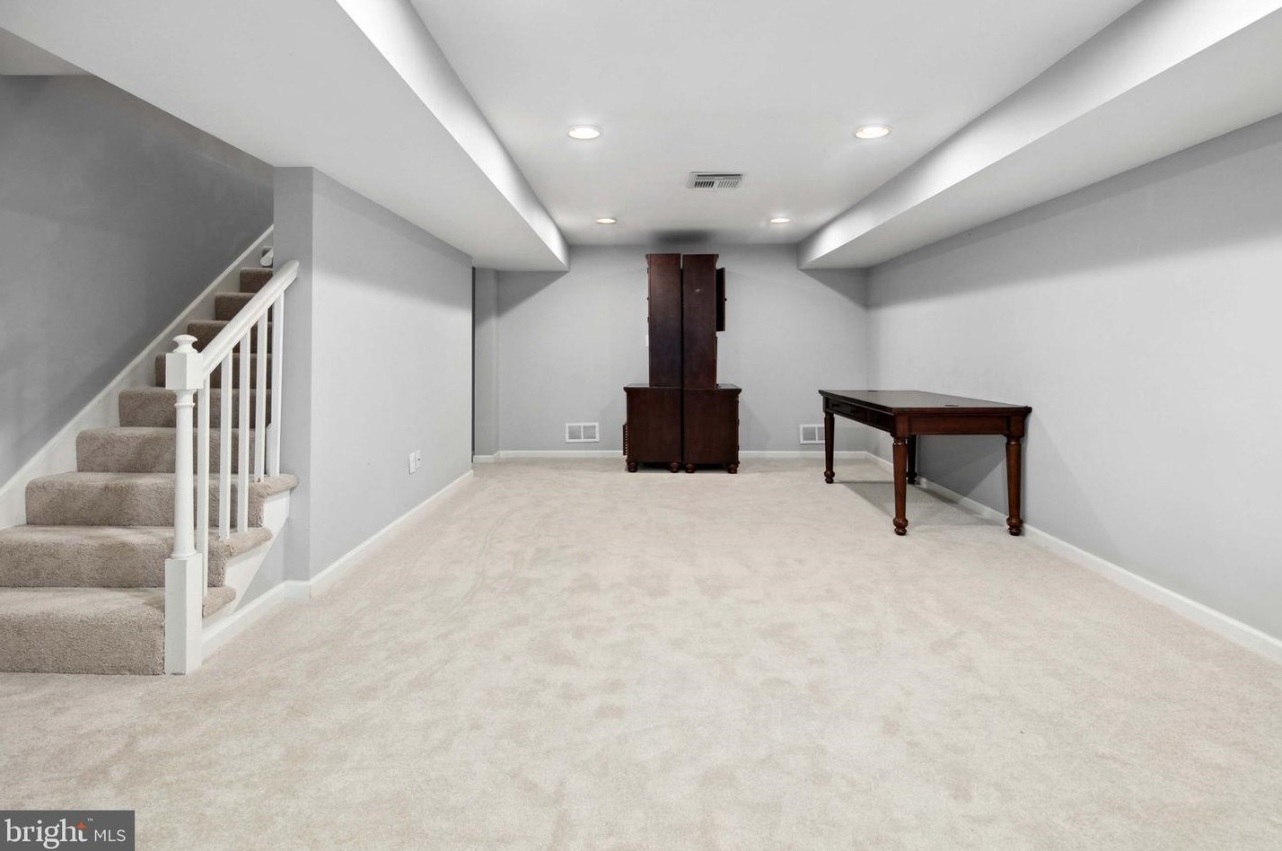 4413 Dolphin Ln, Alexandria VA  22309-3107 exterior