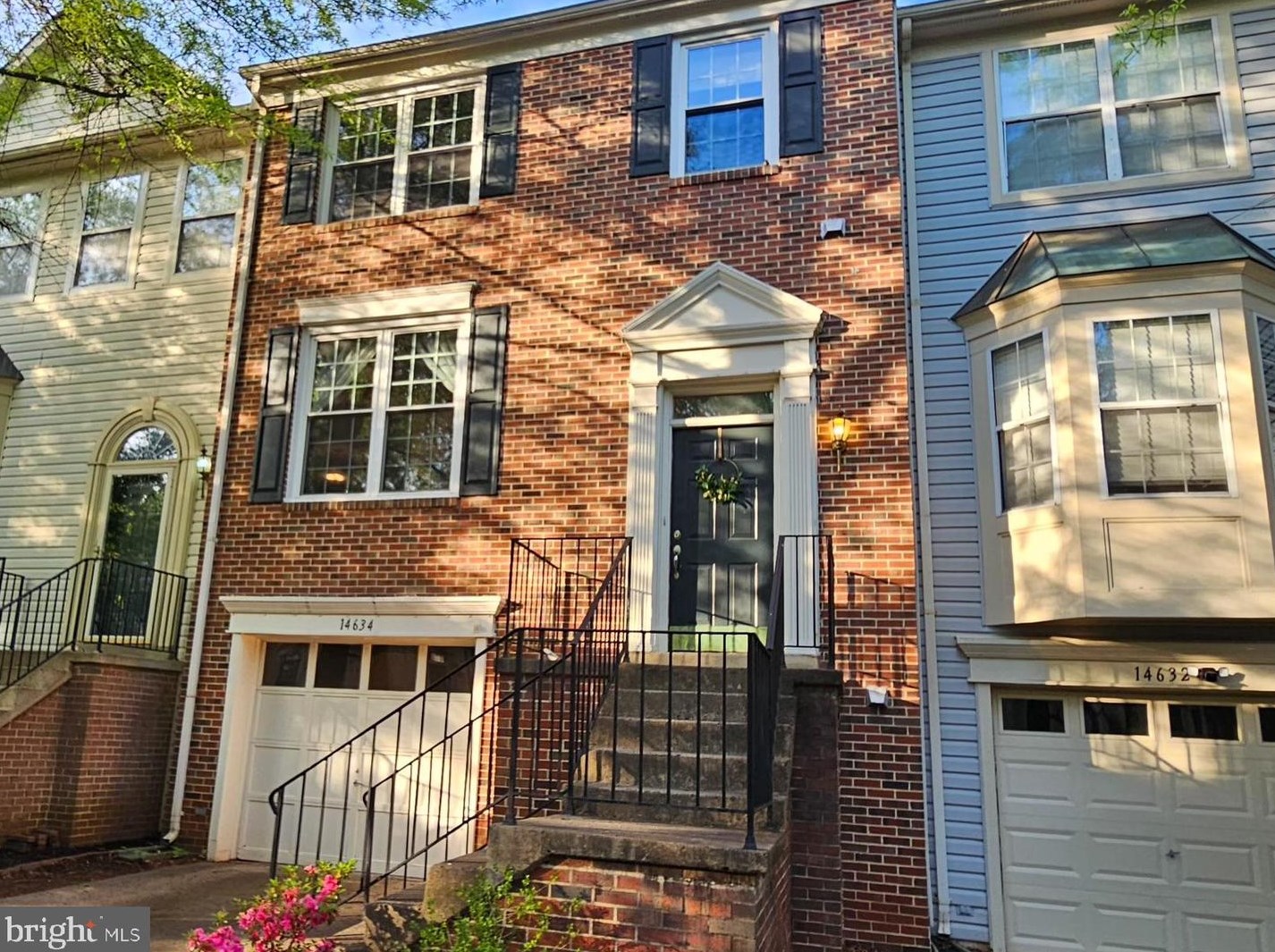 14634 Stream Pond Dr, Centreville, VA 20120