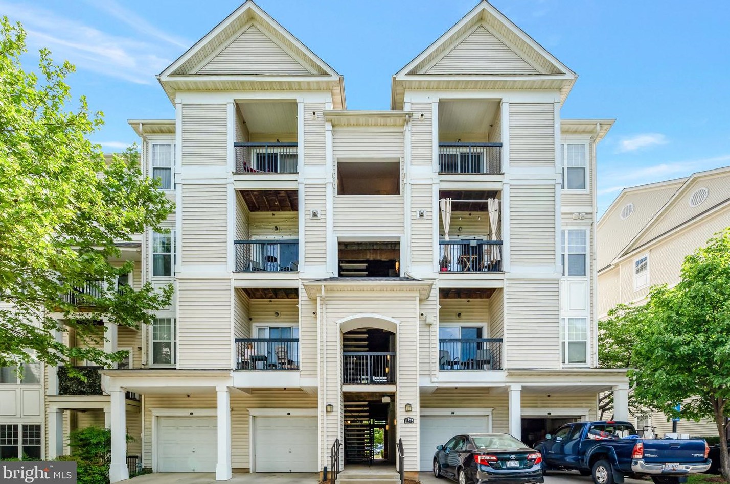 11375 Aristotle Dr #9-304, Fairfax, VA 22030