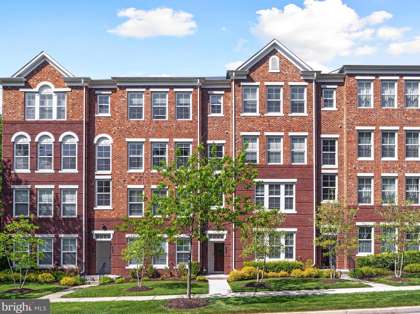 3010 Rittenhouse Cir, Fairfax, VA 22031-6204