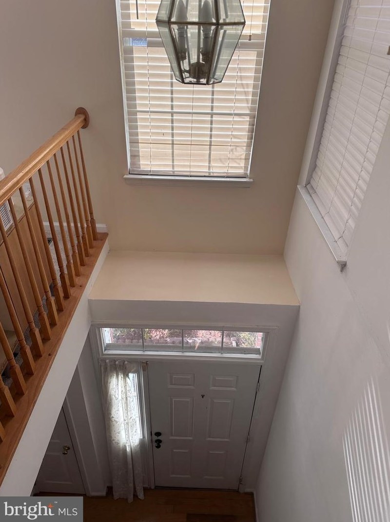 2501 James Madison Cir, Herndon, VA 20171