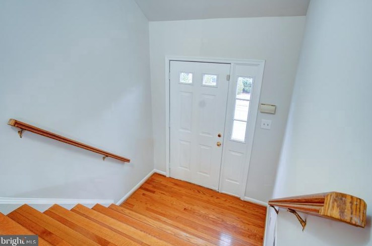 6912 Kerrywood Cir, Centreville, VA 20121
