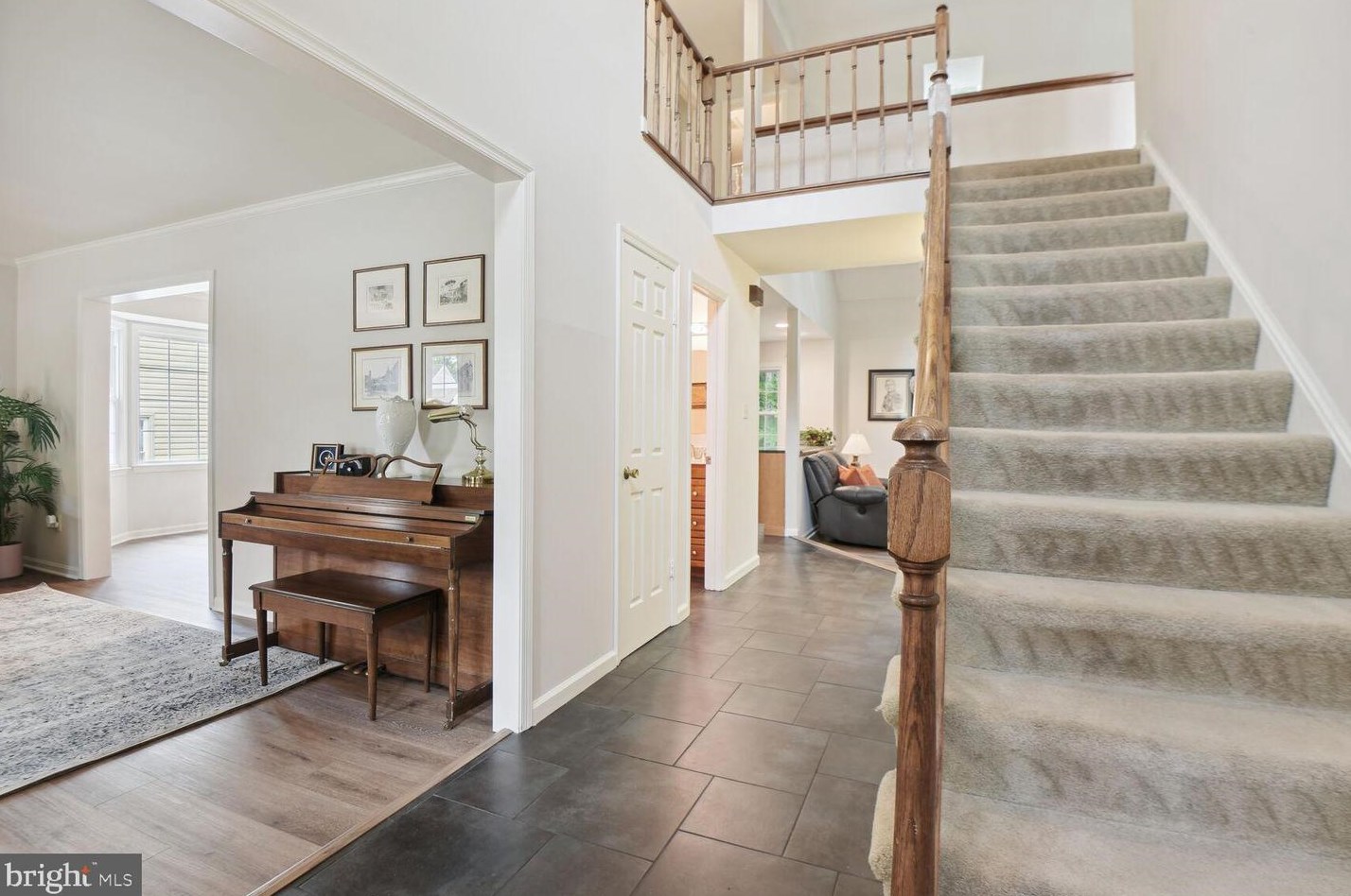 8628 Groveland Dr, Springfield, VA 22153-2131