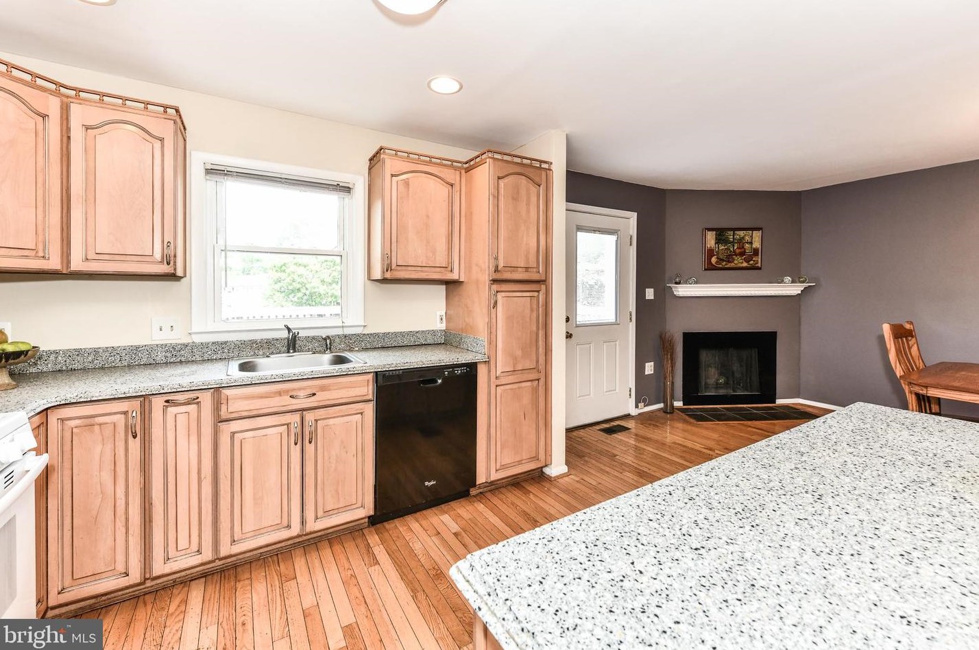 3080 White Birch Ct, Fairfax, VA 22031