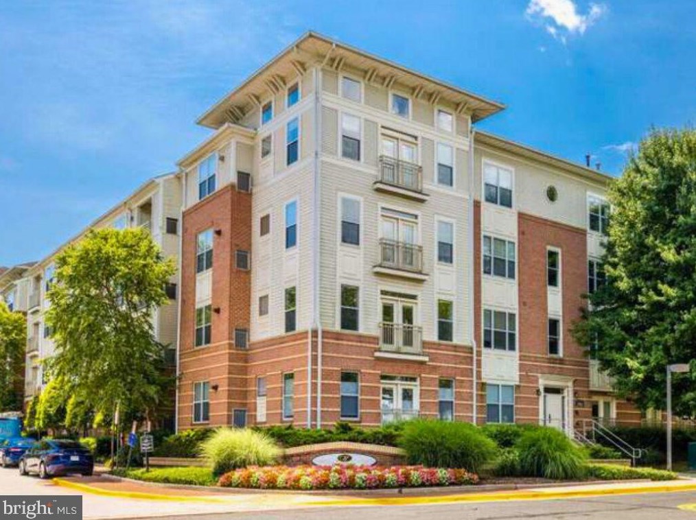 2765 Centerboro Dr #452, Vienna, VA 22181