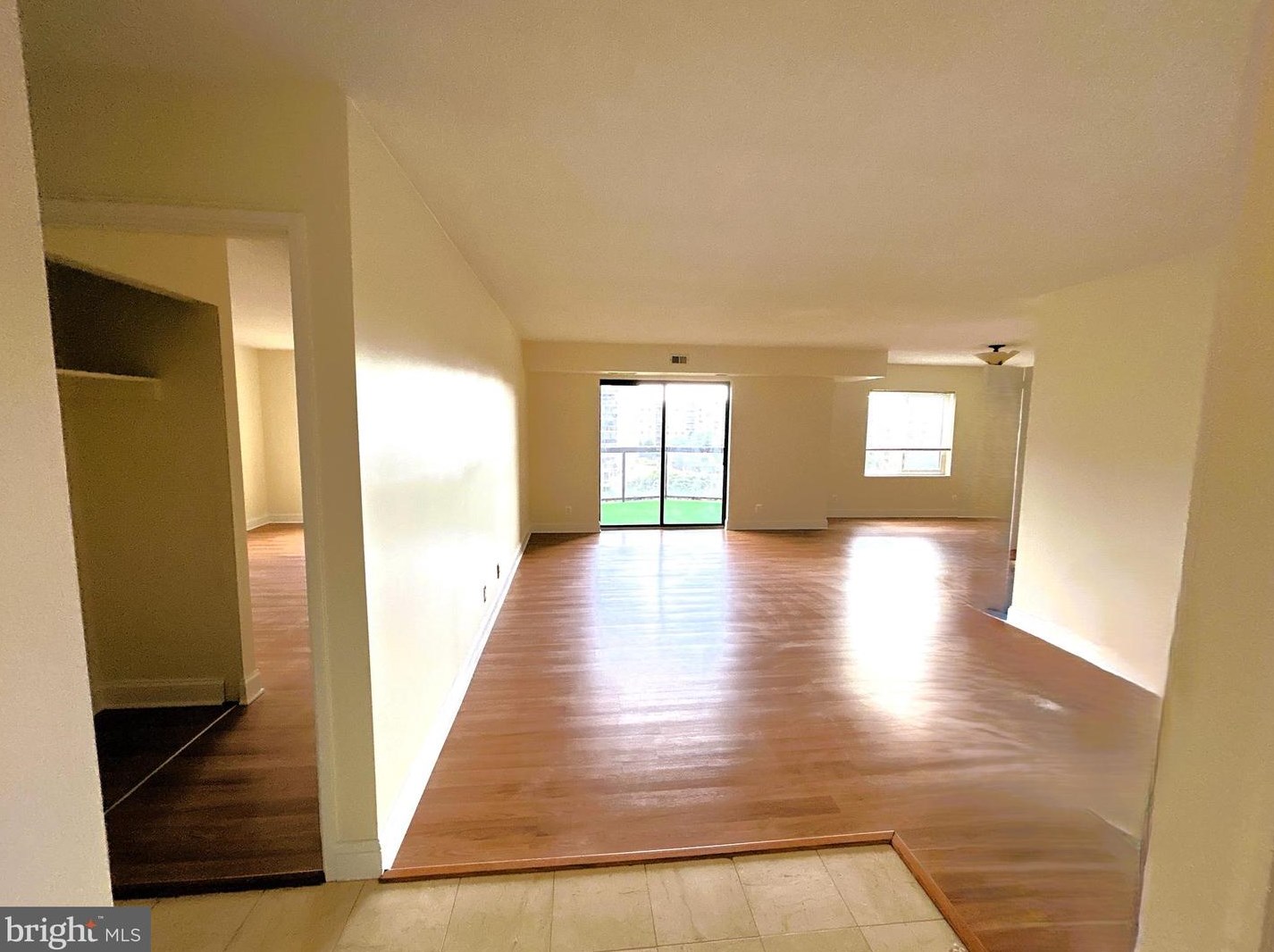 8380 Greensboro Dr #723, Mc Lean, VA 22102