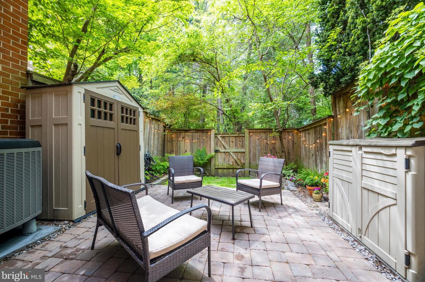 11340 Headlands Ct, Herndon VA  20191-3636 exterior