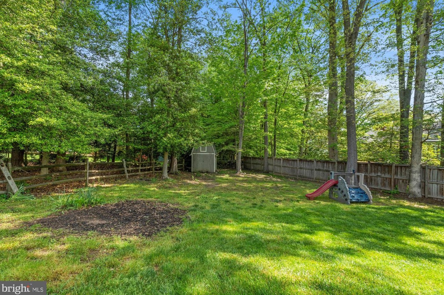 10904 Spurlock Ct, Fairfax VA  22032-3031 exterior