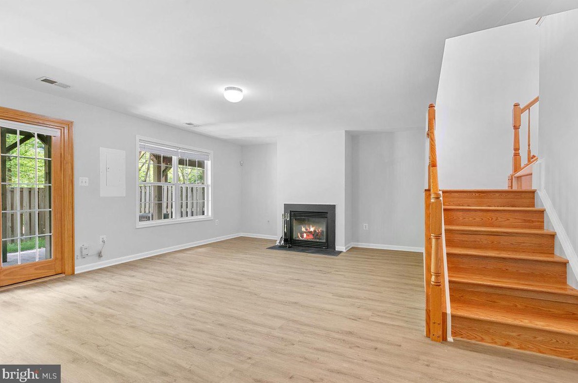 6003 Mill Cove Ct, Springfield, VA 22015-3380