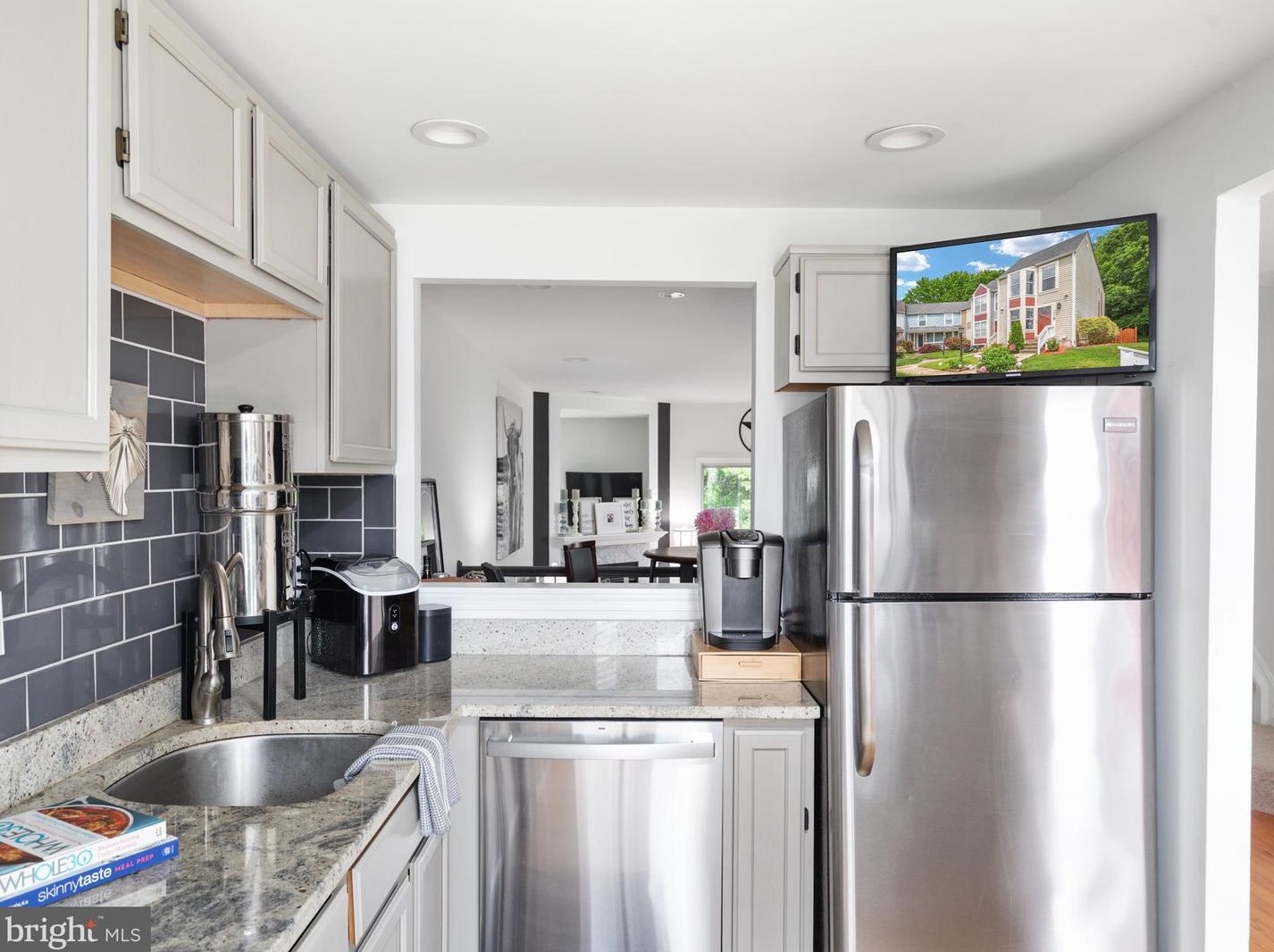 5850 Wescott Hills Way, Alexandria VA  22315-5623 exterior