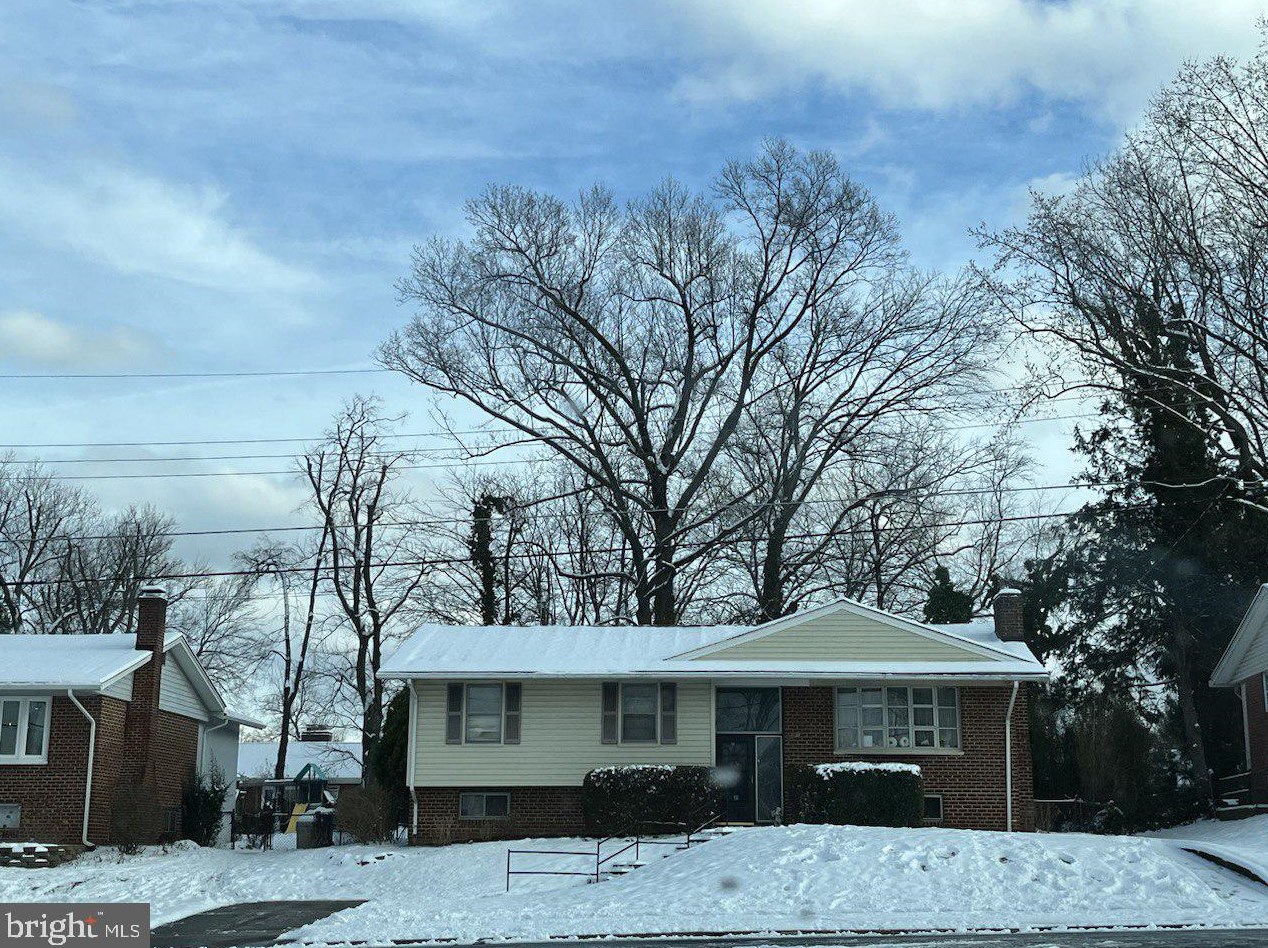4013 Thornton St, Annandale, VA 22003-2523