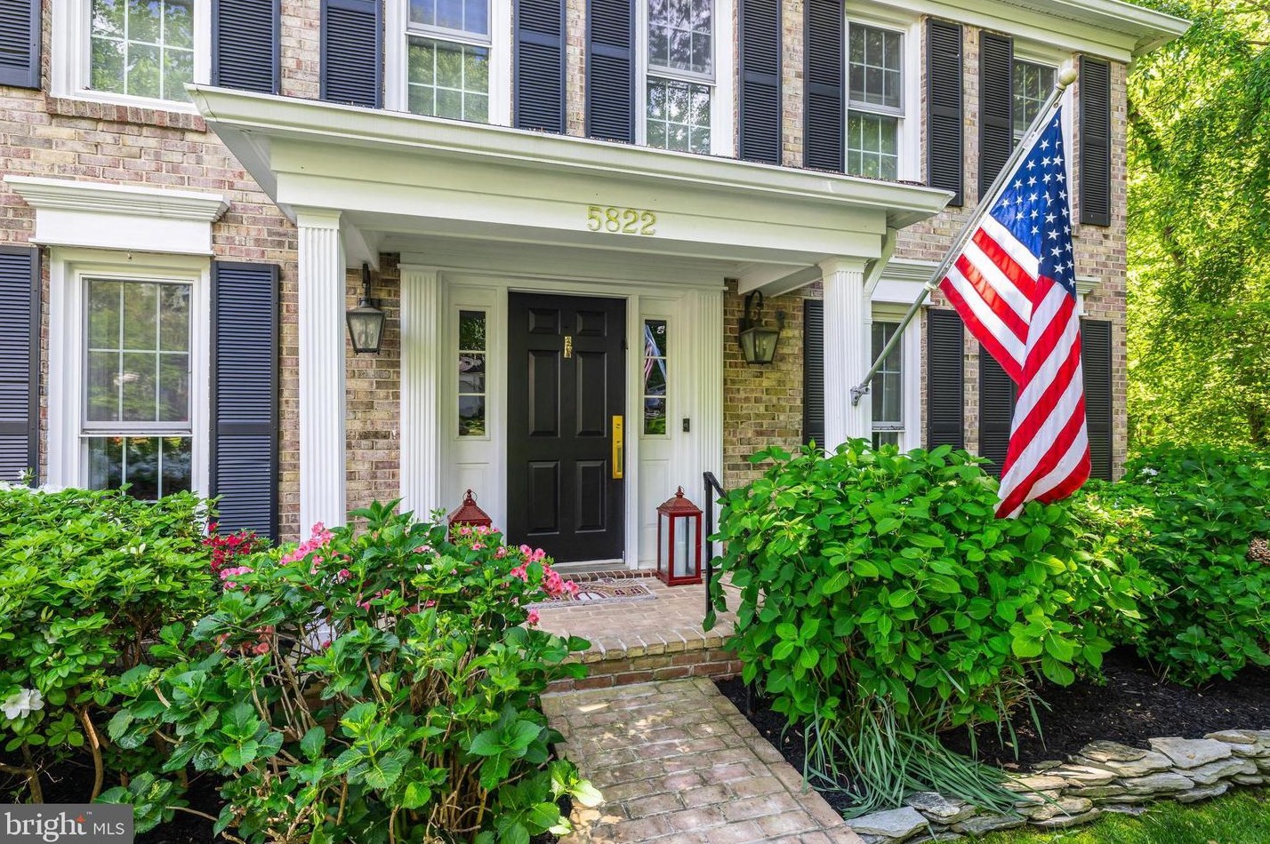 5822 Oak Leather Dr, Springfield, VA 22015-2433