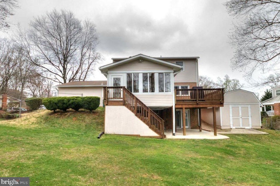 4700 Playfield St, Annandale, VA 22003