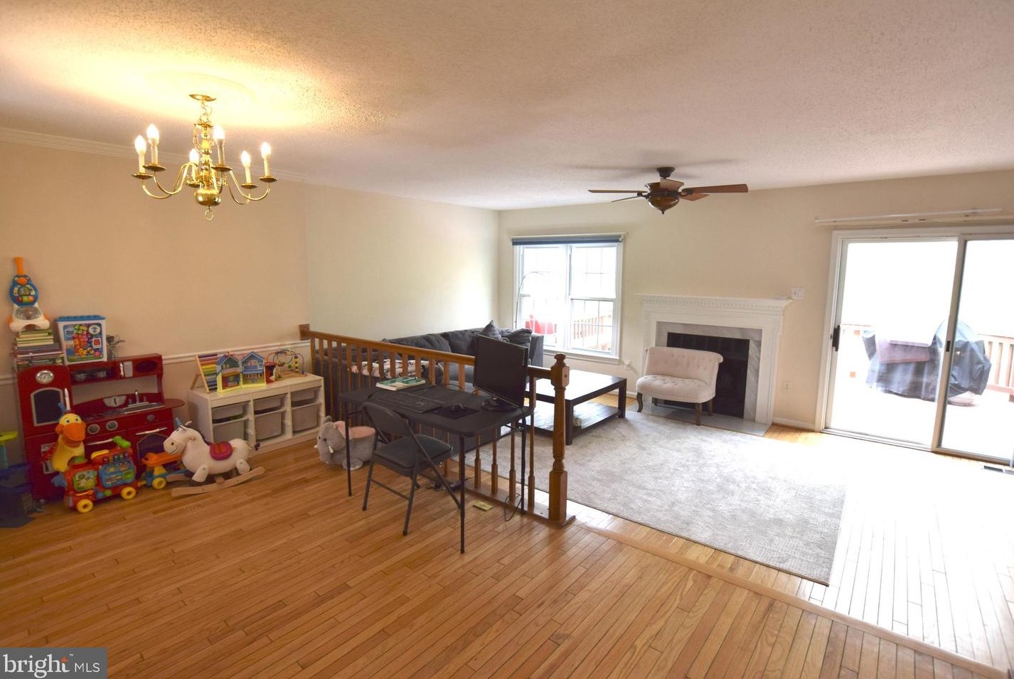 7234 Whitlers Creek Dr, Springfield VA  22152-3646 exterior