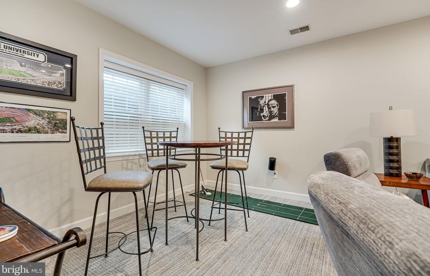 1405 Buena Vista Ave, Mc Lean VA  22101-3511 exterior