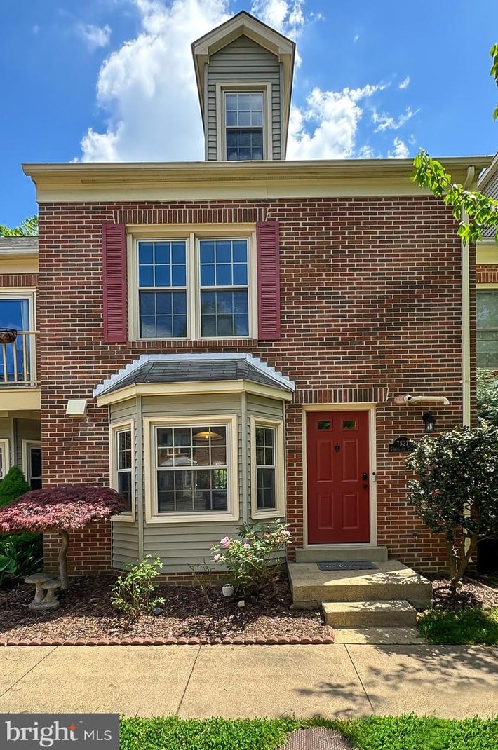 7527 Chrisland Cove, Falls Church, VA 22042