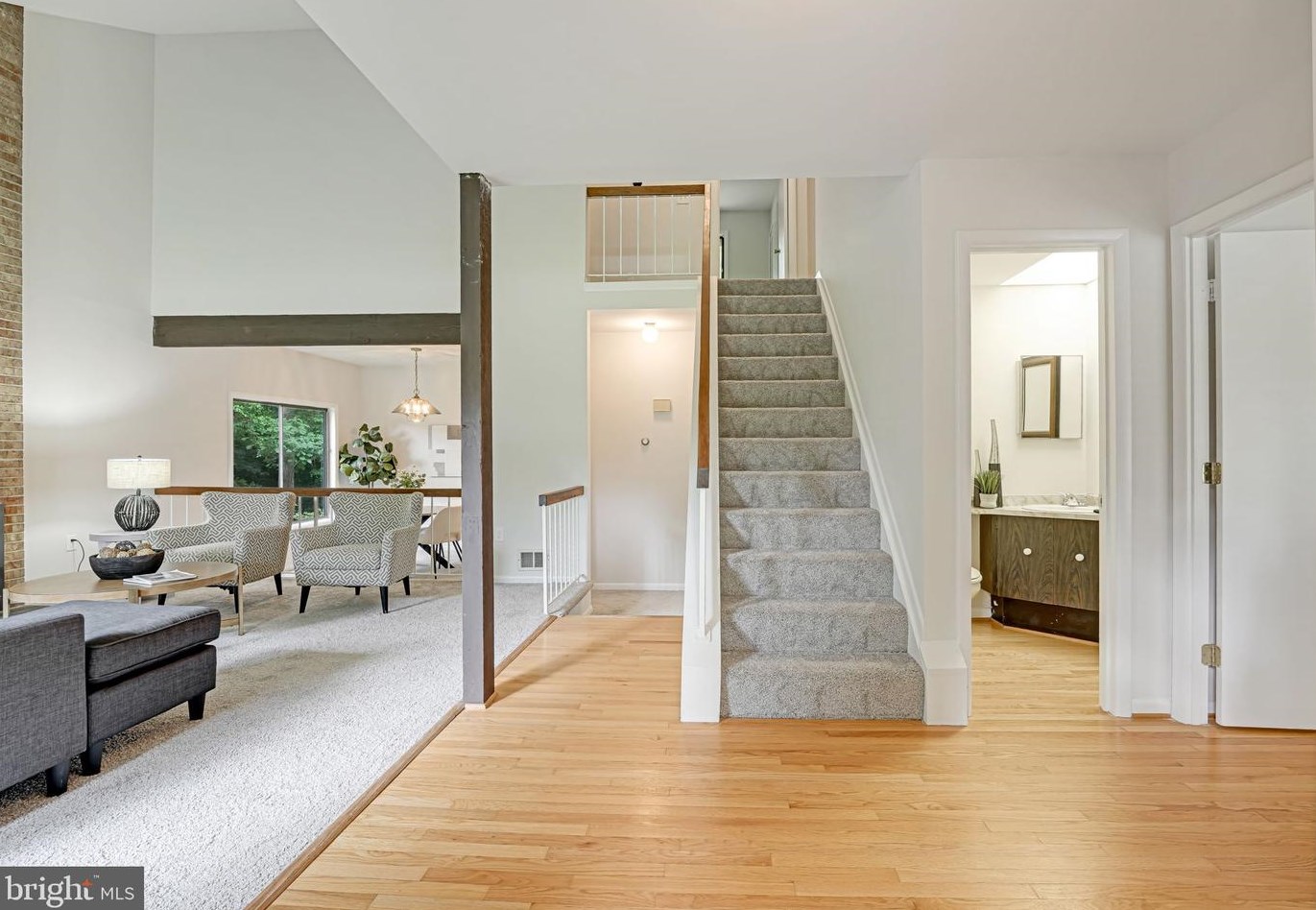 5408 Southport Ln, Fairfax, VA 22032-3721