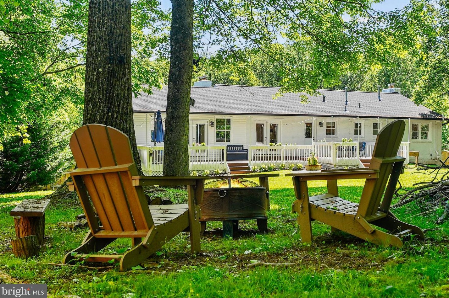 738 Ellsworth, Great Falls VA 22066-2929 exterior