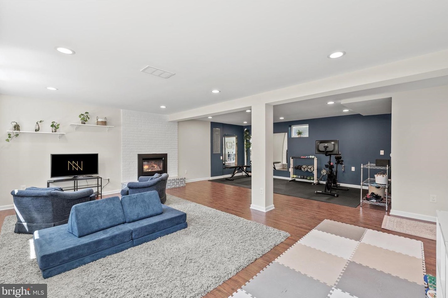 738 Ellsworth, Great Falls VA 22066-2929 exterior