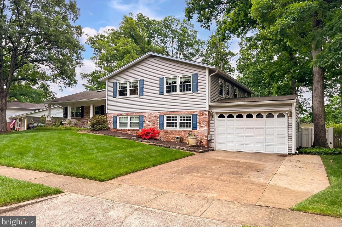 5027 Portsmouth Rd, Fairfax, VA 22032