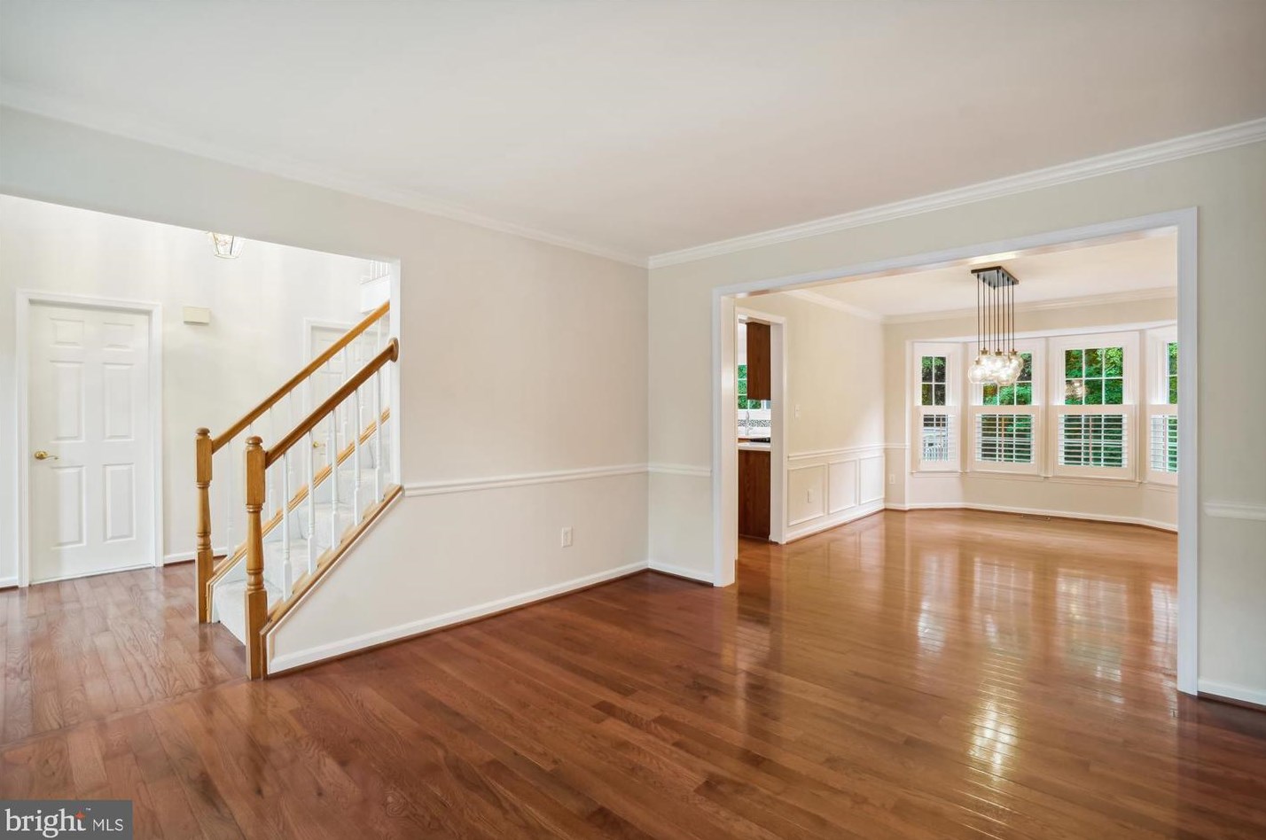 9112 Silver Pointe Way, Fairfax, VA 22039-3071