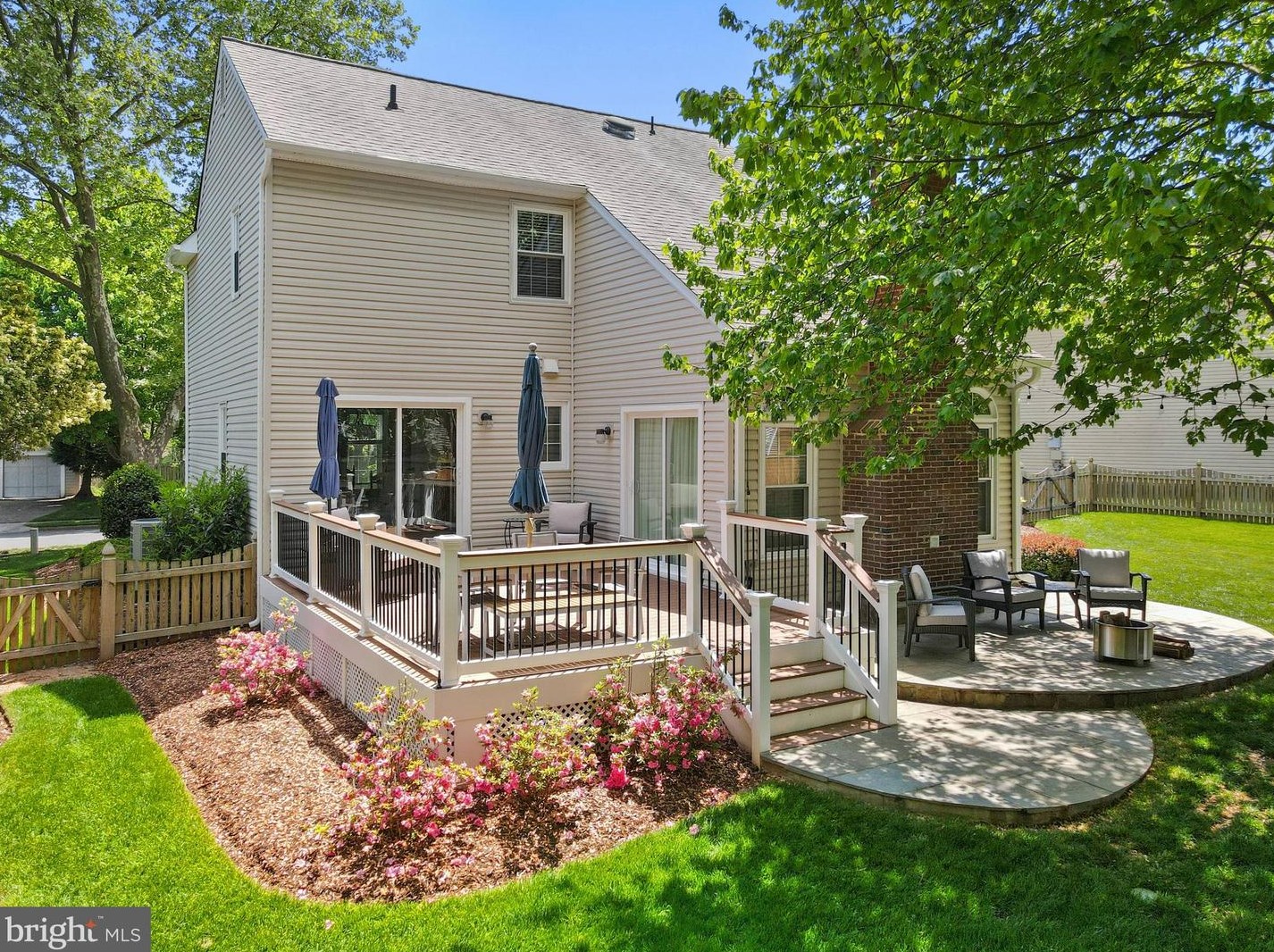 12615 Rock Rdg Rd, Herndon VA 20170-2878 exterior