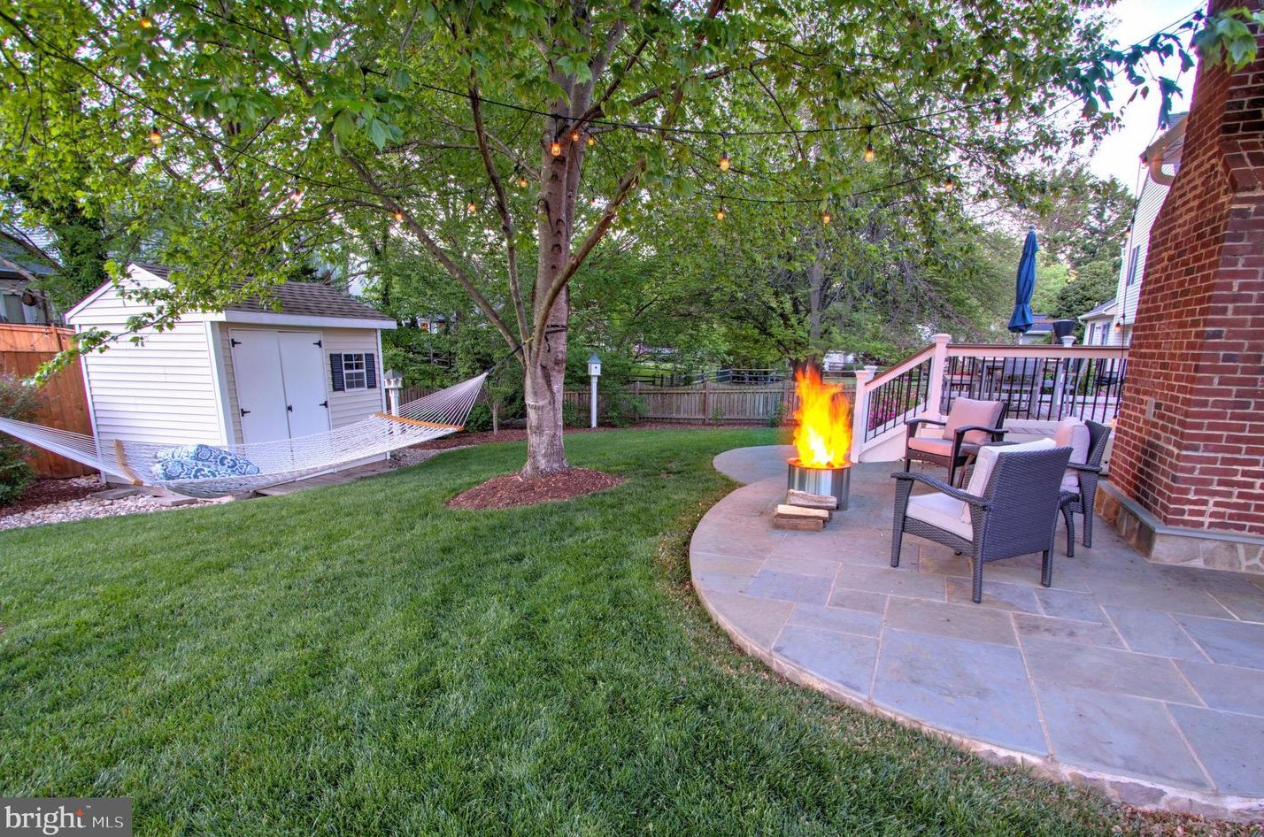 12615 Rock Rdg Rd, Herndon VA 20170-2878 exterior