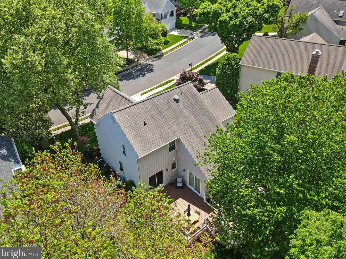 12615 Rock Rdg Rd, Herndon VA 20170-2878 exterior