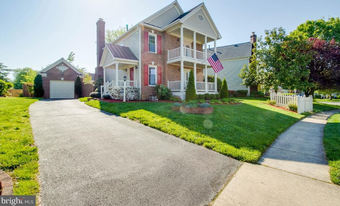 6569 Forsythia St, Springfield, VA 22150-1167