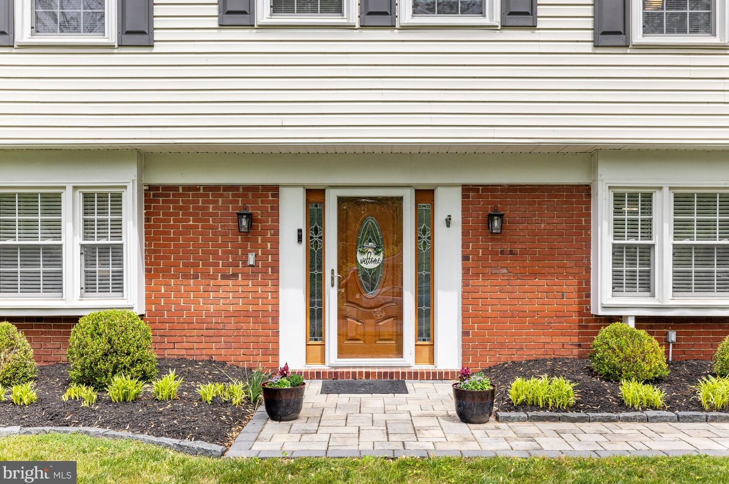 4350 Majestic Ln, Fairfax VA  22033-3502 exterior