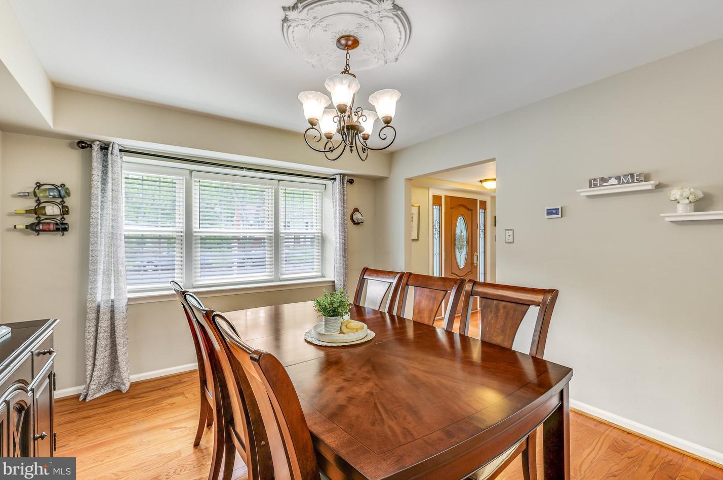 4350 Majestic Ln, Fairfax VA  22033-3502 exterior